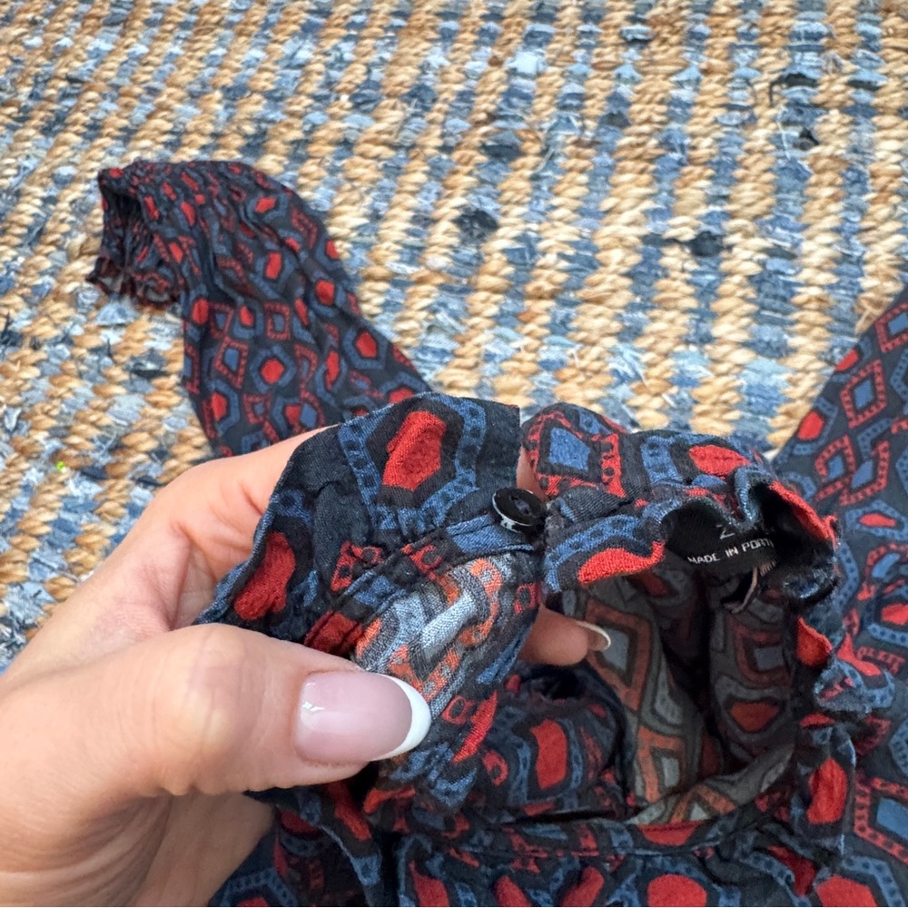 5/25$ Zara Geometric Patterned Shirt - Red and Blue - Picture 5 of 6